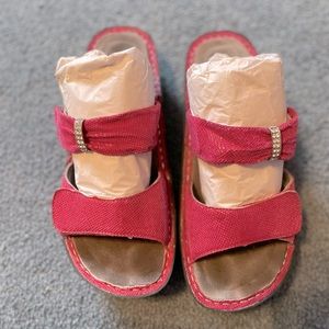 Allegria sandals size 38 European.